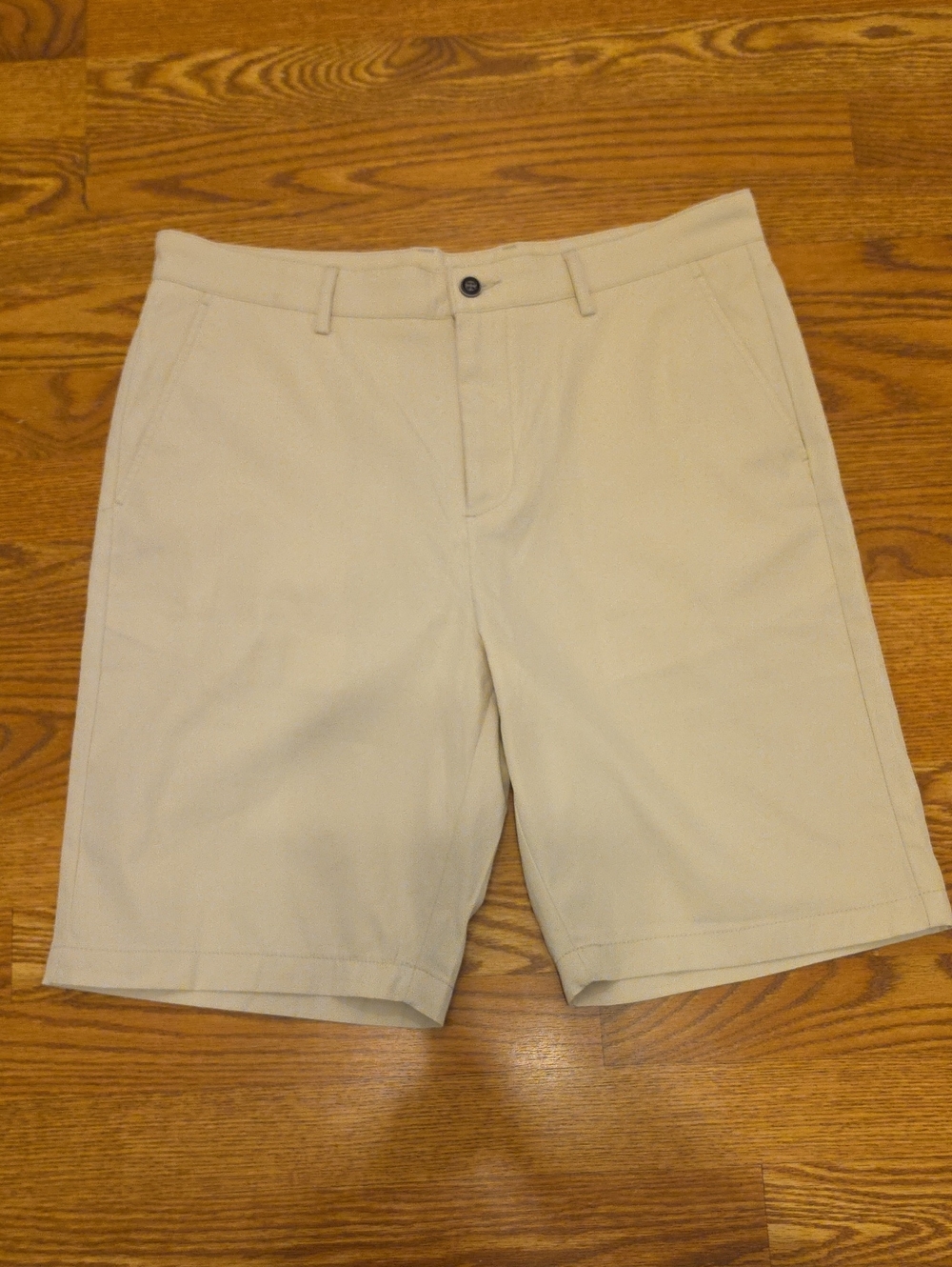 SHEIN Men's Khaki Flat-Front Chino Shorts